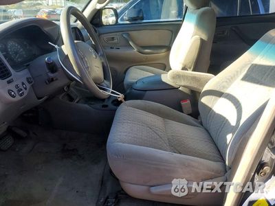 Zdjęcie 7 z 12 samochodu: 2005 TOYOTA TUNDRA DOUBLE CAB SR5 VIN:5TBDT44115S498614 - miniatura