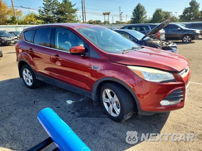 Czwarte zdjęcie samochodu z boku: 2014 FORD ESCAPE SE VIN:1FMCU9GX0EUC90941 - miniatura