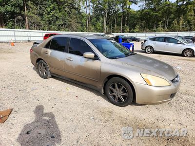 Czwarte zdjęcie samochodu z boku: 2003 HONDA ACCORD LX VIN:1HGCM56383A034624 - miniatura