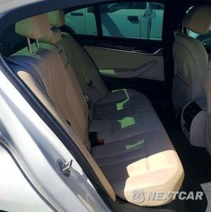 Zdjęcie 10 z 12 samochodu: 2018 BMW 530E VIN:WBAJA9C58JB252403 - miniatura