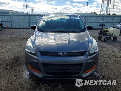 Piąte zdjęcie samochodu w środku: 2014 FORD ESCAPE S VIN:1FMCU0F76EUC57570 - miniatura