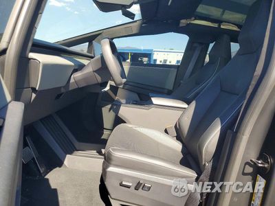 Zdjęcie 7 z 12 samochodu: 2025 TESLA CYBERTRUCK VIN:7G2CEHED8SA067193 - miniatura