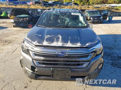 Piąte zdjęcie samochodu w środku: 2025 SUBARU FORESTER PREMIUM VIN:JF2SLDDC6SH549302 - miniatura