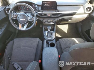 Zdjęcie 8 z 12 samochodu: 2023 KIA FORTE LXS VIN:3KPF24AD3PE627595 - miniatura
