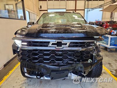 Piąte zdjęcie samochodu w środku: 2026 CHEVROLET SILVERADO K1500 ZR2 VIN:3GCUKHEL6TG359625 - miniatura