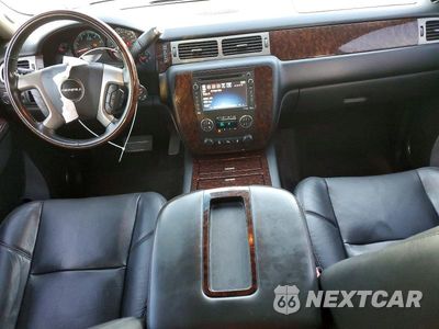 Zdjęcie 8 z 13 samochodu: 2013 GMC YUKON XL DENALI VIN:1GKS2MEF0DR283707 - miniatura