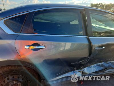 Zdjęcie 10 z 12 samochodu: 2015 NISSAN ALTIMA 2.5 S VIN:1N4AL3AP8FC136236 - miniatura