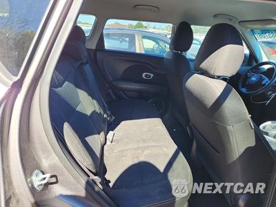 Zdjęcie 10 z 13 samochodu: 2016 KIA SOUL + VIN:KNDJP3A58G7309471 - miniatura