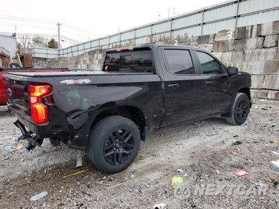 Trzecie zdjęcie samochodu z tyłu: 2025 CHEVROLET SILVERADO K1500 RST VIN:2GCUKEEDXS1167915 - miniatura