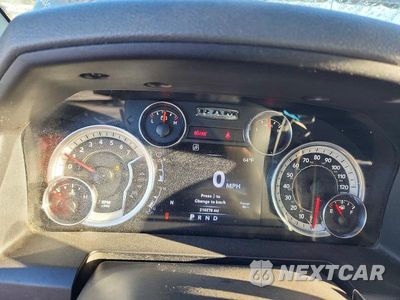 Zdjęcie 9 z 12 samochodu: 2013 RAM 1500 SLT VIN:1C6RR6GT3DS693194 - miniatura