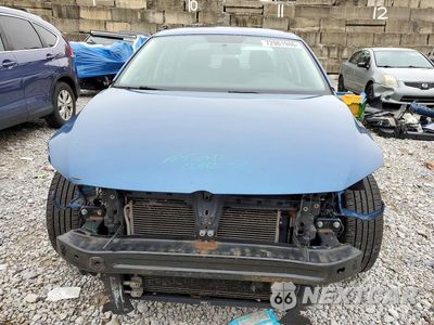 Piąte zdjęcie samochodu w środku: 2017 VOLKSWAGEN JETTA S VIN:3VW167AJ2HM411358 - miniatura