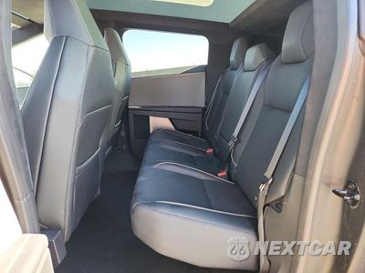 Zdjęcie 10 z 13 samochodu: 2025 TESLA CYBERTRUCK VIN:7G2CEHED3SA080272 - miniatura