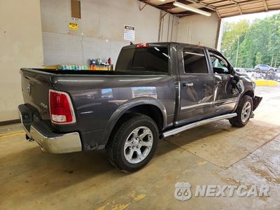 Trzecie zdjęcie samochodu z tyłu: 2018 RAM 1500 LARAMIE VIN:1C6RR7NT0JS159929 - miniatura