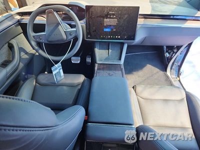 Zdjęcie 8 z 14 samochodu: 2026 TESLA MODEL X VIN:7SAXCDE52TF478155 - miniatura
