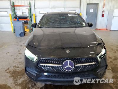 Piąte zdjęcie samochodu w środku: 2020 MERCEDES-BENZ A 220 4MATIC VIN:W1K3G4FB5LJ225916 - miniatura