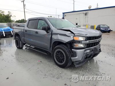 Czwarte zdjęcie samochodu z boku: 2020 CHEVROLET SILVERADO C1500 CUSTOM VIN:3GCPWBEK3LG362102 - miniatura