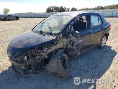 2010 NISSAN VERSA 1.6 BASE 3N1CC1AP3AL448469 - główne zdjęcie licytacji z USA - miniatura