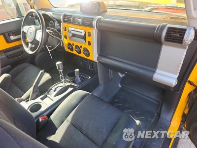 Zdjęcie 8 z 12 samochodu: 2007 TOYOTA FJ CRUISER BASE VIN:JTEBU11F070018154 - miniatura