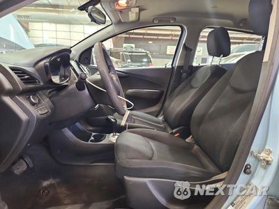Zdjęcie 7 z 12 samochodu: 2016 CHEVROLET SPARK LS VIN:KL8CB6SA8GC617664 - miniatura