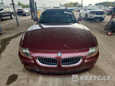 Piąte zdjęcie samochodu w środku: 2003 BMW Z4 2.5 VIN:4USBT33493LS44355 - miniatura