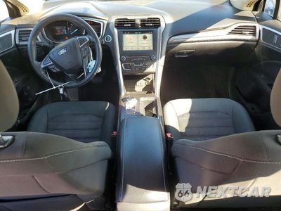 Zdjęcie 8 z 12 samochodu: 2018 FORD FUSION SE HYBRID VIN:3FA6P0LU2JR253106 - miniatura