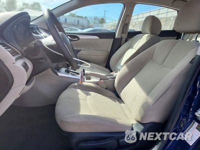 Zdjęcie 7 z 12 samochodu: 2017 NISSAN SENTRA S VIN:3N1AB7AP4HY365370 - miniatura