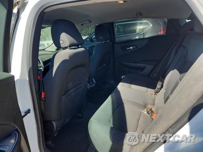 Zdjęcie 10 z 12 samochodu: 2016 CHEVROLET MALIBU LT VIN:1G1ZE5ST0GF222678 - miniatura