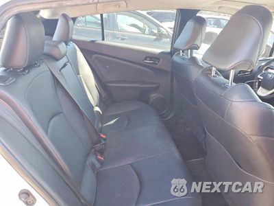 Zdjęcie 10 z 12 samochodu: 2018 TOYOTA PRIUS FOUR VIN:JTDKARFU4J3548698 - miniatura
