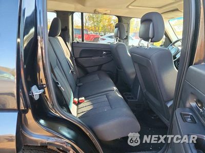 Zdjęcie 10 z 13 samochodu: 2011 JEEP LIBERTY SPORT VIN:1J4PN2GK0BW502262 - miniatura