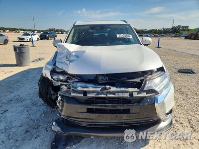 Piąte zdjęcie samochodu w środku: 2017 MITSUBISHI OUTLANDER GT VIN:JA4JZ4AX5HZ056305 - miniatura