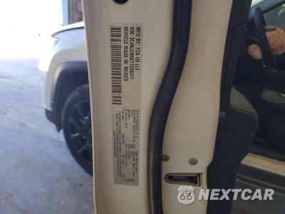 Zdjęcie 13 z 13 samochodu: 2026 JEEP COMPASS LATITUDE VIN:3C4NJDBN2TT209377 - miniatura