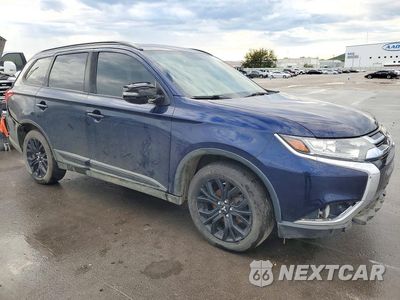 Czwarte zdjęcie samochodu z boku: 2018 MITSUBISHI OUTLANDER SE VIN:JA4AD3A33JZ022410 - miniatura