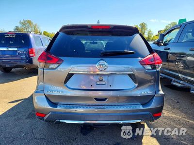 Zdjęcie 6 z 14 samochodu: 2018 NISSAN ROGUE SV VIN:KNMAT2MV4JP582741 - miniatura