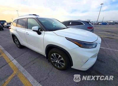 2021 TOYOTA HIGHLANDER XLE 5TDHZRBHXMS078269 - główne zdjęcie licytacji z USA - miniatura