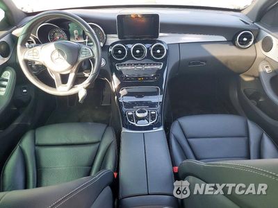 Zdjęcie 8 z 12 samochodu: 2018 MERCEDES-BENZ C 300 VIN:55SWF4JB8JU241998 - miniatura