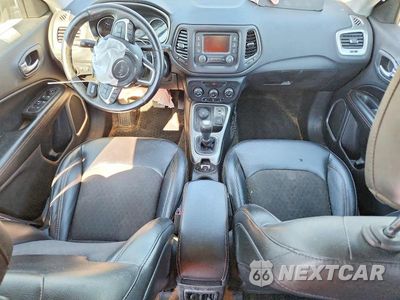 Zdjęcie 8 z 14 samochodu: 2018 JEEP COMPASS LATITUDE VIN:3C4NJDBB7JT423333 - miniatura