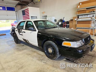 Czwarte zdjęcie samochodu z boku: 2010 FORD CROWN VICTORIA POLICE INTERCEPTOR VIN:2FABP7BVXAX102212 - miniatura