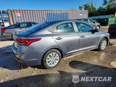 Trzecie zdjęcie samochodu z tyłu: 2019 HYUNDAI ACCENT SE VIN:3KPC24A3XKE049725 - miniatura