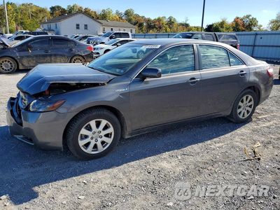 2007 TOYOTA CAMRY HYBRID JTNBB46K573001698 - główne zdjęcie licytacji z USA - miniatura