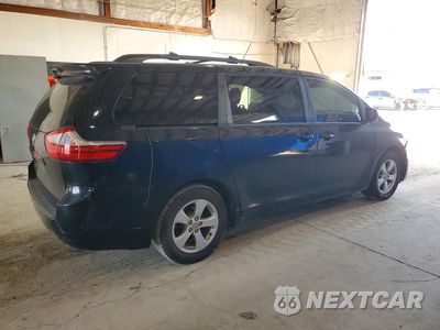 Trzecie zdjęcie samochodu z tyłu: 2015 TOYOTA SIENNA LE VIN:5TDKK3DC7FS653293 - miniatura