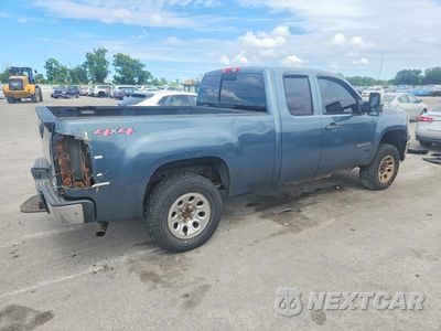 Trzecie zdjęcie samochodu z tyłu: 2010 GMC SIERRA K1500 SLE VIN:1GTSKVE32AZ176676 - miniatura