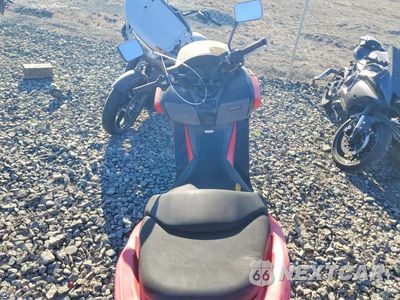 Zdjęcie 6 z 9 samochodu: 2014 HONDA NSS300 A VIN:MLHNF0411E5000068 - miniatura