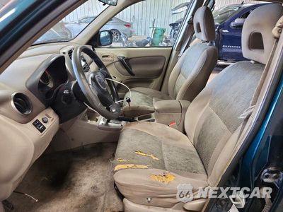 Zdjęcie 7 z 13 samochodu: 2002 TOYOTA RAV4 BASE VIN:JTEHH20V526036569 - miniatura