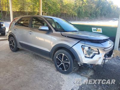 Czwarte zdjęcie samochodu z boku: 2026 KIA NIRO LX VIN:KNDCP3LE2T5315746 - miniatura