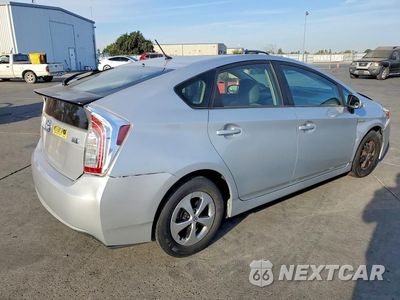 Trzecie zdjęcie samochodu z tyłu: 2015 TOYOTA PRIUS TWO VIN:JTDKN3DU7F1877791 - miniatura