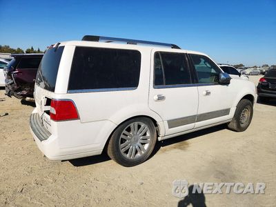 Trzecie zdjęcie samochodu z tyłu: 2010 LINCOLN NAVIGATOR VIN:5LMJJ2J52AEJ09970 - miniatura
