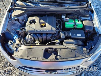 Zdjęcie 11 z 12 samochodu: 2017 HYUNDAI ELANTRA SE VIN:5NPD84LF1HH010004 - miniatura