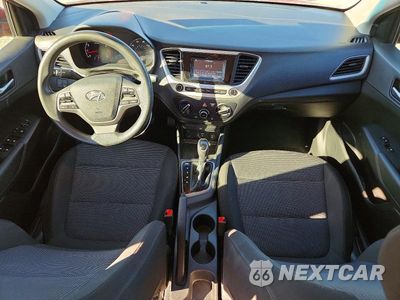 Zdjęcie 8 z 12 samochodu: 2019 HYUNDAI ACCENT SE VIN:3KPC24A36KE052363 - miniatura