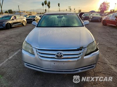 Piąte zdjęcie samochodu w środku: 2005 TOYOTA AVALON XL VIN:4T1BK36B05U061499 - miniatura