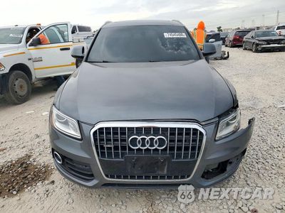 Piąte zdjęcie samochodu w środku: 2017 AUDI Q5 PREMIUM VIN:WA1C2AFP1HA070771 - miniatura